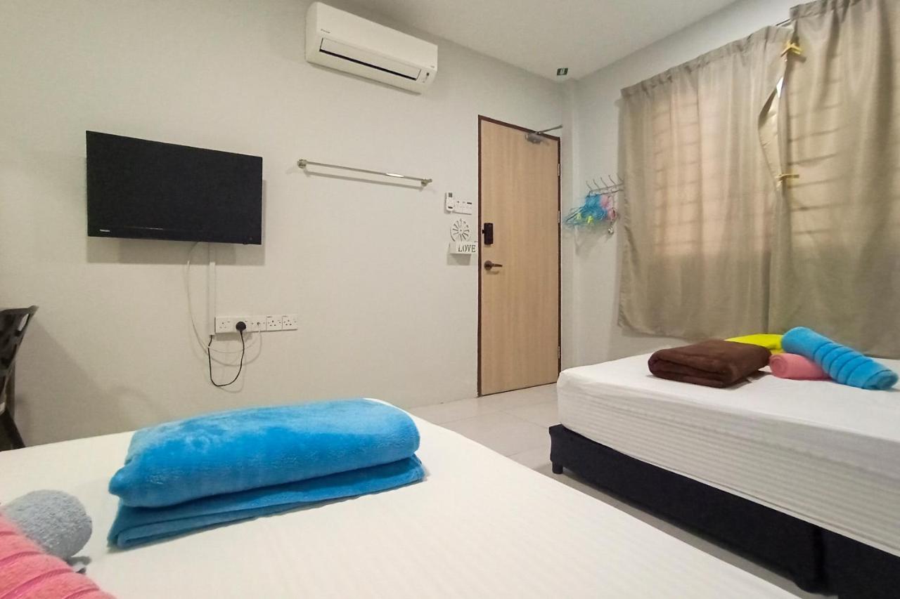 Hom2Rex Kuching Homestay Taman Timberland Dış mekan fotoğraf